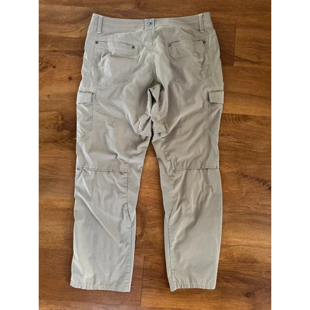 KÜHL Men's 34x30 Khaki Cargo Hiking Pants Vented Knee Crotch Hiking Tactical